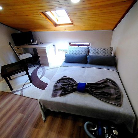Low Budget Apartment With Breakfast Варна Екстериор снимка